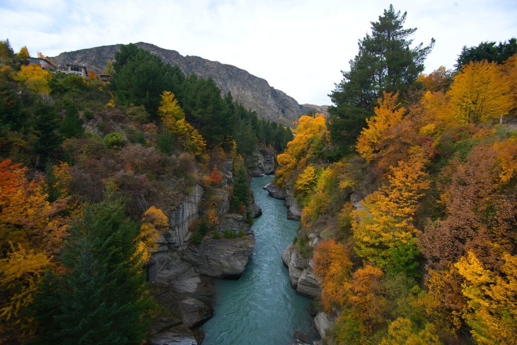 Arrowtown, a 15 minutes drive from Queenstown is worth checking out for its charming town and beautiful hikes.
