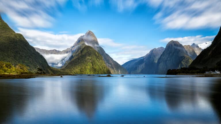 Milford Sound, New Zealand. Visiting New Zealand isn't cheap. When is the best time to go?