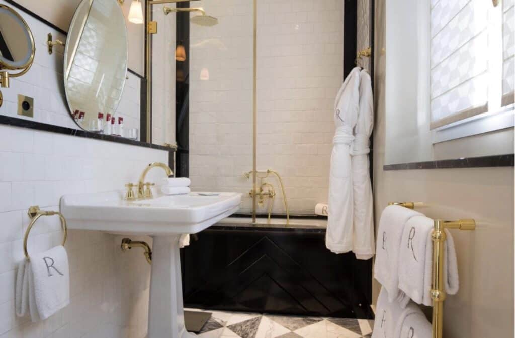 Relais Christine is one of our favorite luxury hotels in the Latin Quarter, Paris.