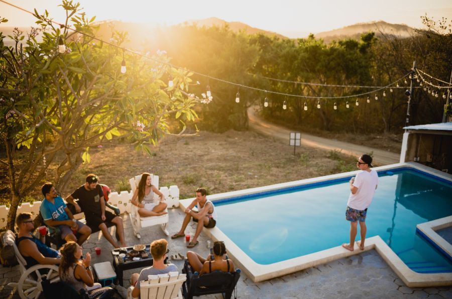 What is the legal drinking age in France. It's now 18. But it used to be 16 year old for wine, cider and beer.