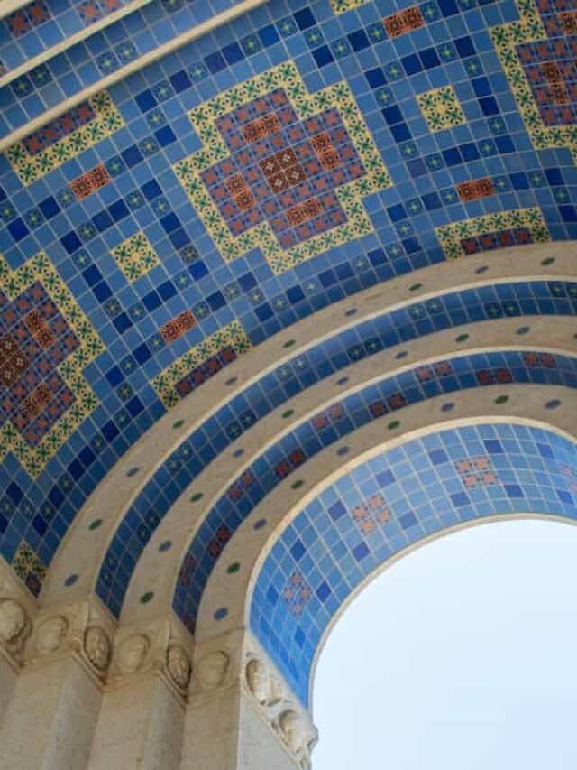 The ceiling to the Wrigley Botanical Garden.